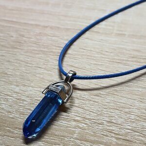 NWOT Fashion Necklace Blue Crystal Pendant Jewelry #34